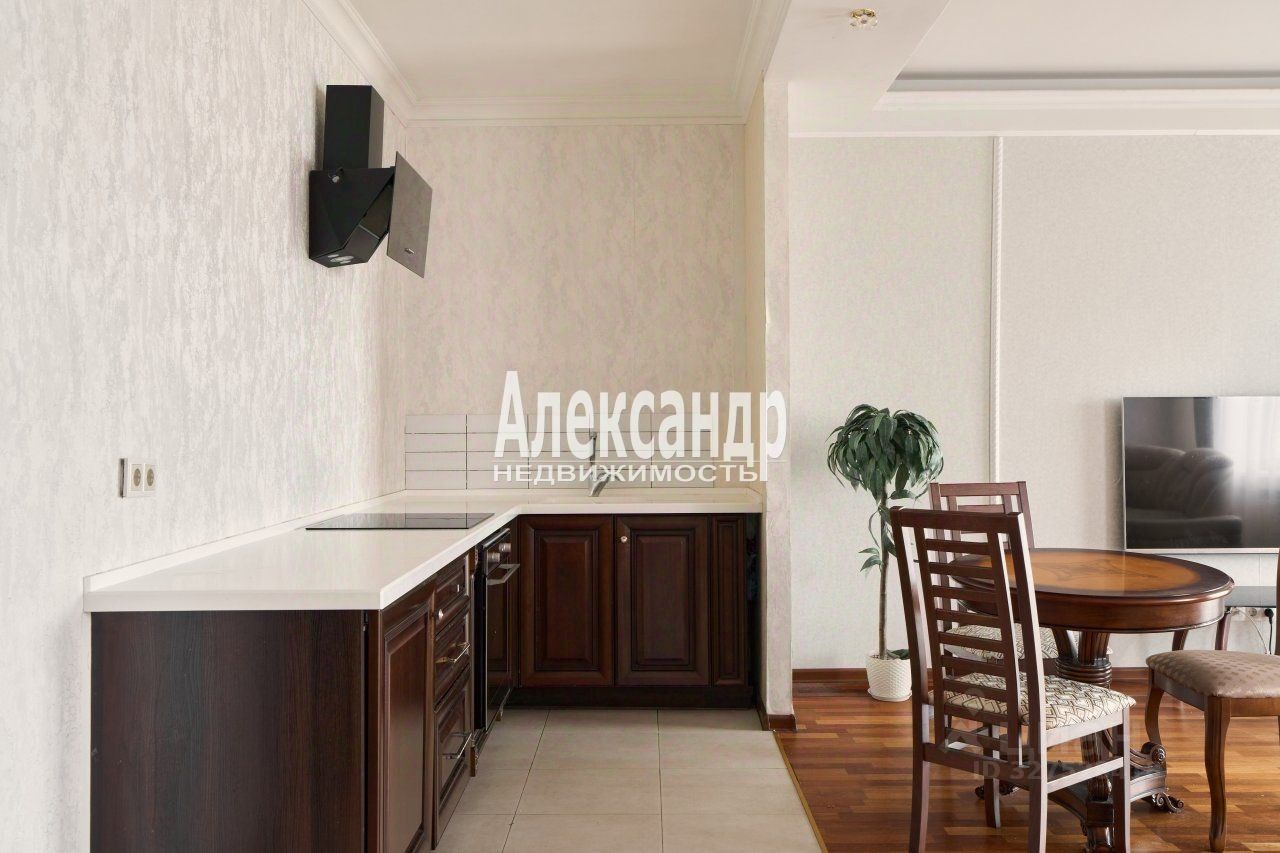 Продажа 3-комн квартиры на вторичном рынке Варшавская улица, 23к3