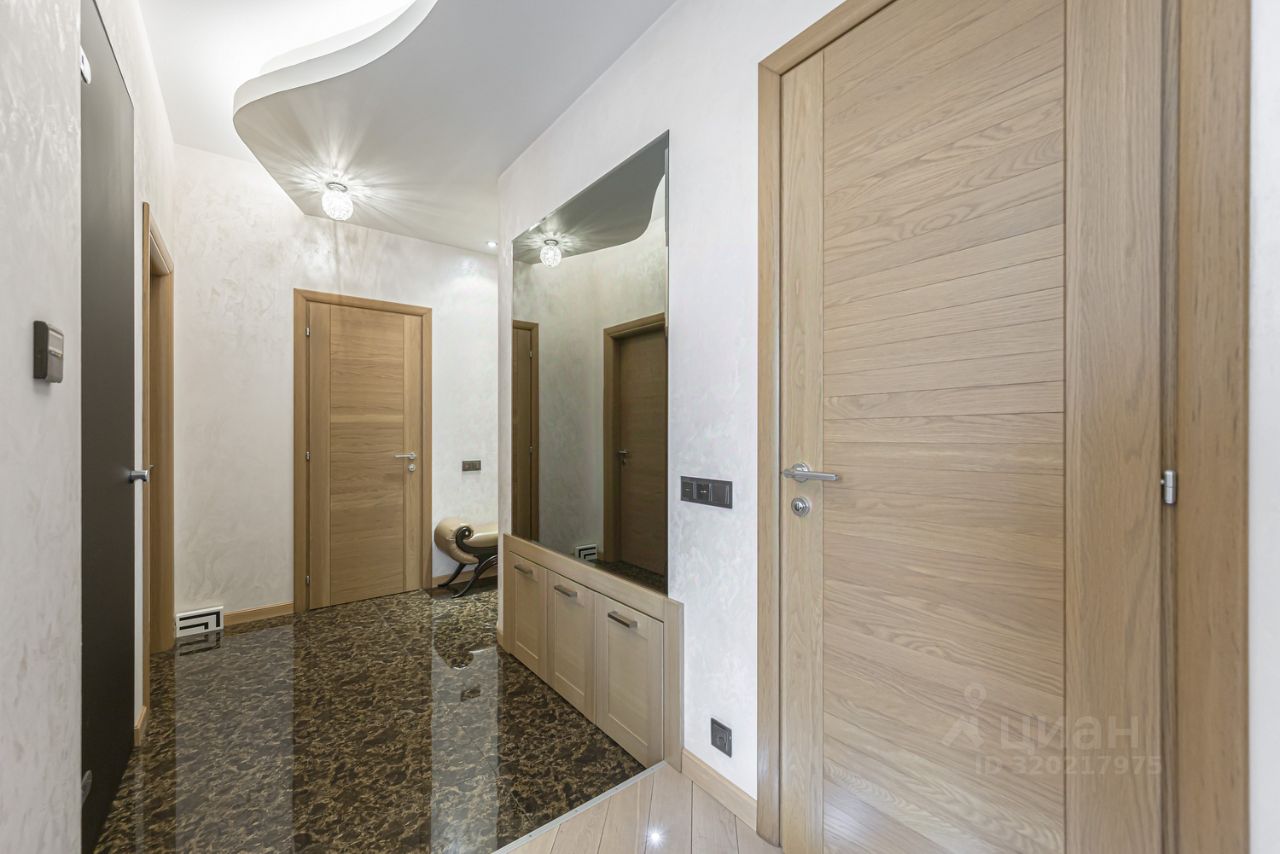 Продажа 3-комн квартиры на вторичном рынке Шмитовский проезд, 16С2