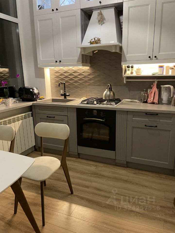 Продажа 2-комн квартиры на вторичном рынке улица Фрунзе,  д. 5