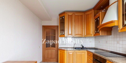 2-комн квартира улица Маршала Василевского,  д. 17