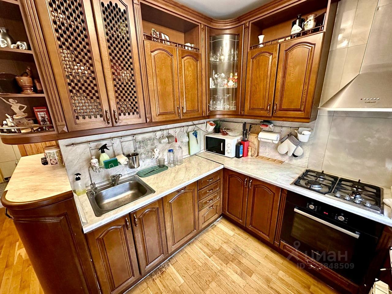 Продажа 3-комн квартиры на вторичном рынке Большая Пушкарская улица, 19