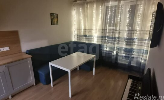 Продажа 2-комн квартиры на вторичном рынке Планерная улица,  д. 89