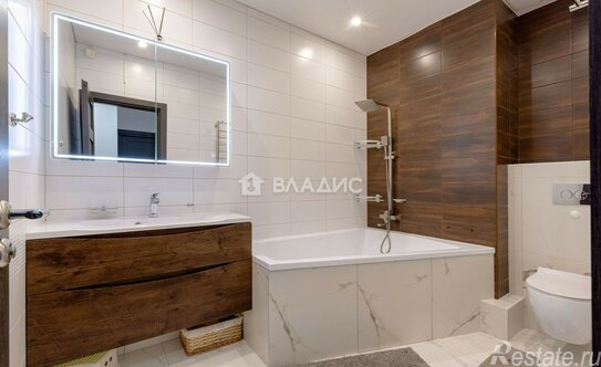 Продажа 3-комн квартиры на вторичном рынке Тосина ул,  д. 6