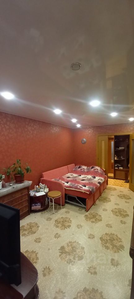 Продажа 3-комн квартиры на вторичном рынке 6-й мкр,  д. 20А