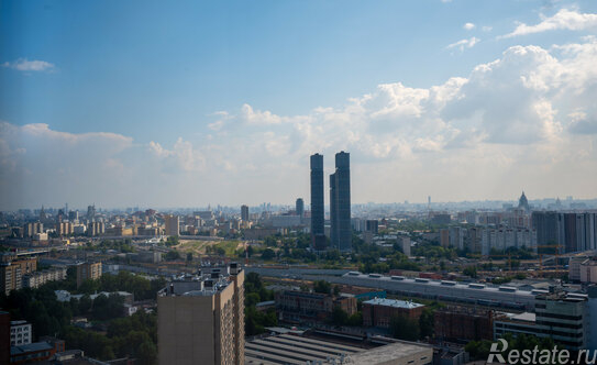 Продажа 4-комн квартиры на вторичном рынке улица Годовикова,  д. 11 к2