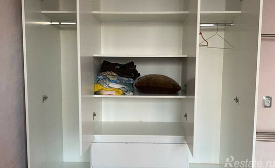 Продажа 1-комн квартиры на вторичном рынке Подвойского ул,  д. 35,  к. 1