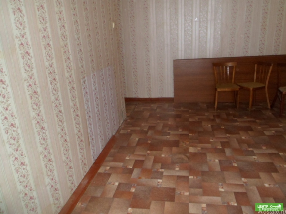 Продажа 2-комн квартиры на вторичном рынке Сланцы г, 1 Мая ул,  д. 16