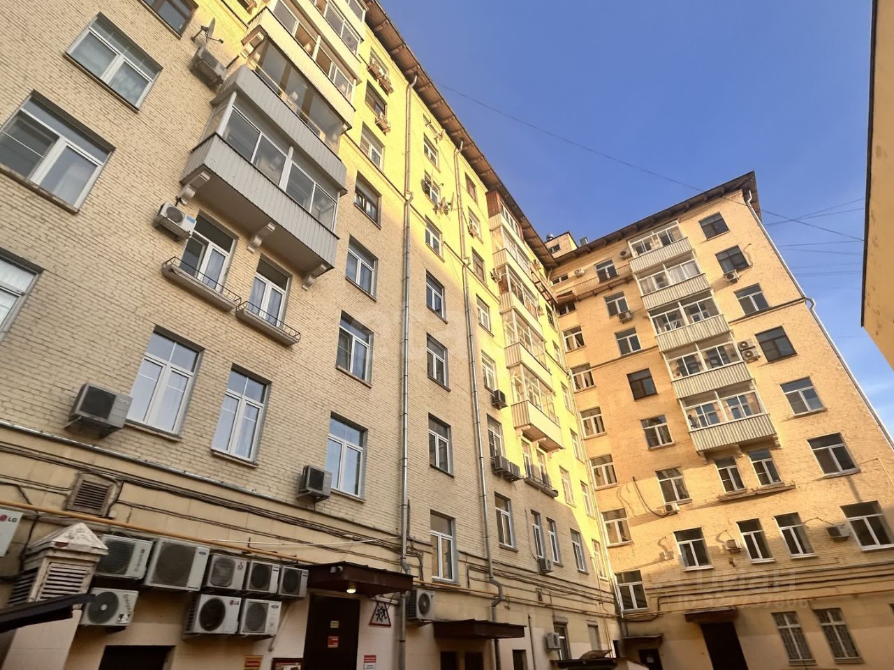 Продажа 3-комн квартиры на вторичном рынке Татарская улица, 14