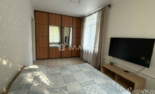 Продажа 3-комн квартиры на вторичном рынке ул Новолитовская,  д. 9