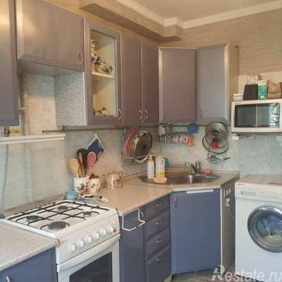 Продажа 2-комн квартиры на вторичном рынке Кутузова ул,  д. 1