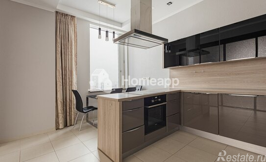 Продажа 3-комн квартиры на вторичном рынке ул Мосфильмовская,  д. 8,  к. 1