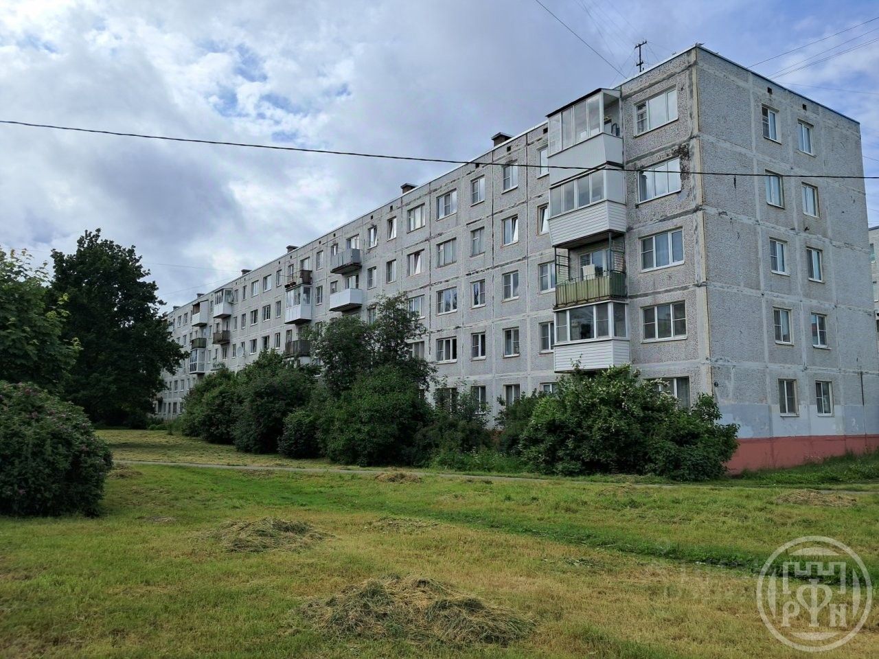 Продажа комнаты Ломоносов, улица Скуридина, 2