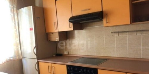 2-комн квартира улица Лескова,  д. 8