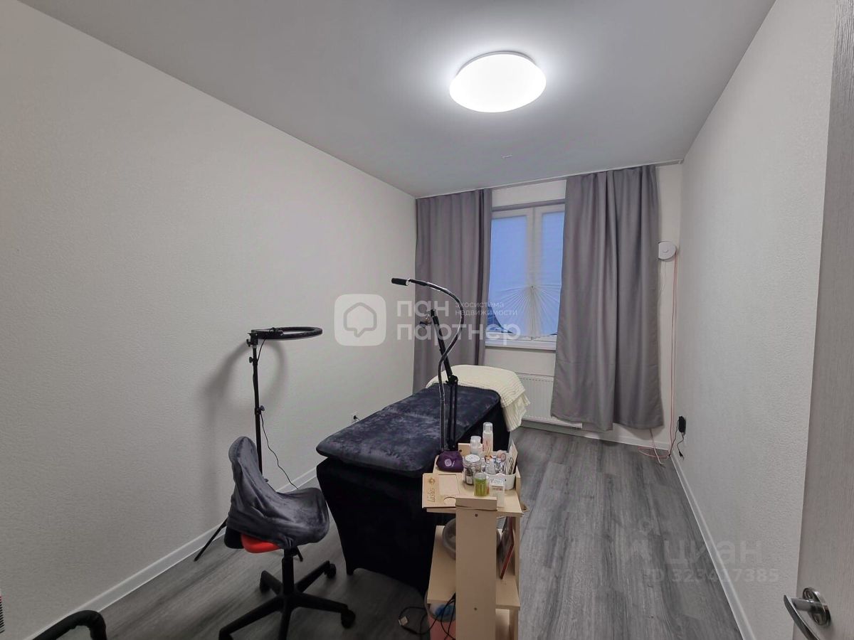 Продажа 1-комн квартиры на вторичном рынке пос. Парголово, дорога Михайловская, 16к3