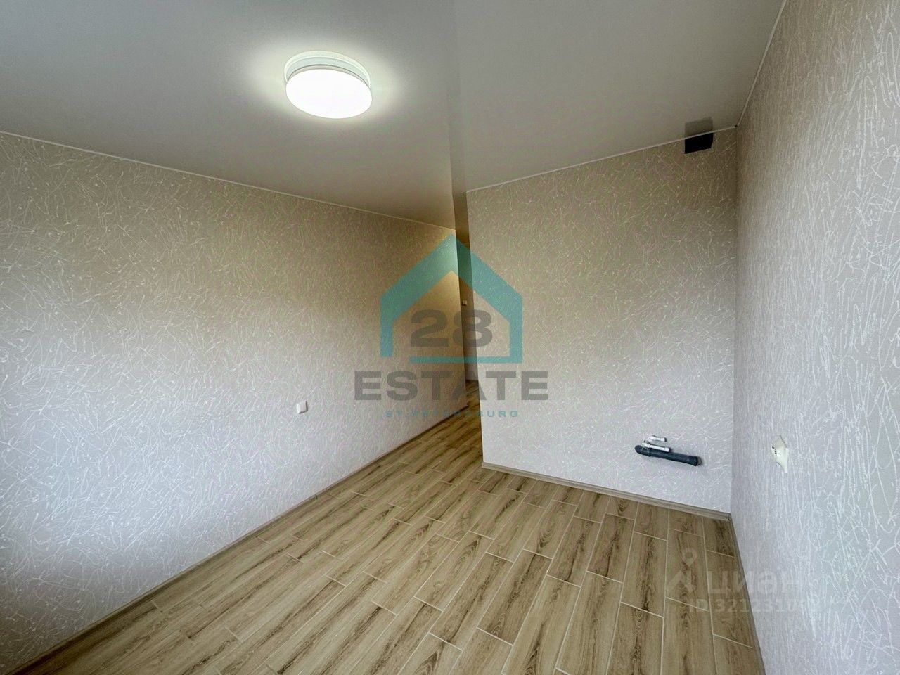 Продажа 1-комн квартиры на вторичном рынке Городок мкр, Луга, 319