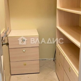 Продажа 1-комн квартиры на вторичном рынке Одинцовский городской округ, Каштановая улица,  д. 1