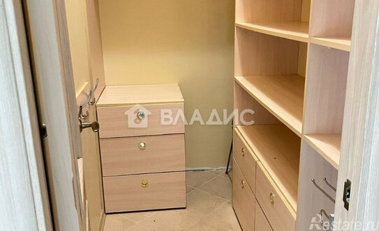 Продажа 1-комн квартиры на вторичном рынке Одинцовский городской округ, Каштановая улица,  д. 1