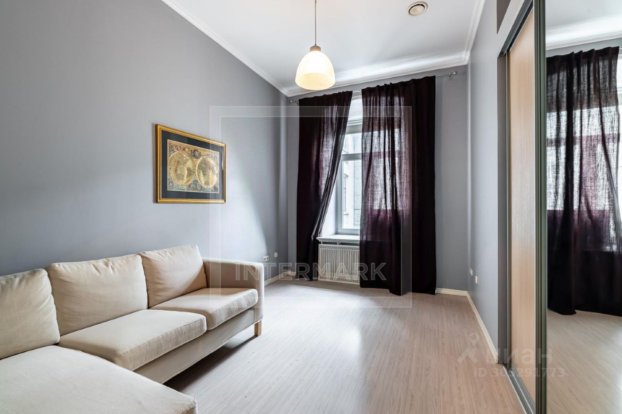 Аренда 4-комн квартиры на вторичном рынке улица Остоженка, 7С1