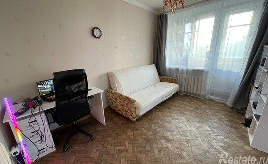 Продажа 1-комн квартиры на вторичном рынке ул Брянская,  д. 12