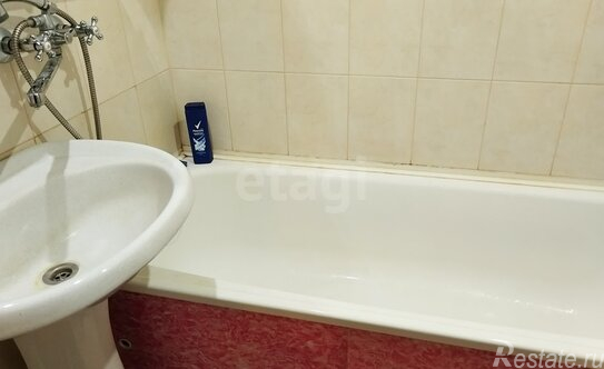 Продажа 2-комн квартиры на вторичном рынке Оболенск, проспект Биологов,  д. 2