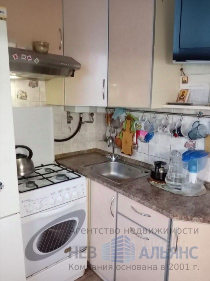 Продажа 2-комн квартиры на вторичном рынке Гатчина, улица Крупской, 6