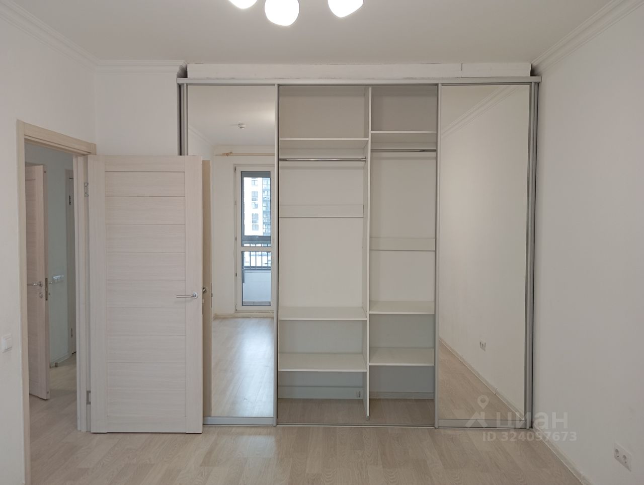 Продажа 3-комн квартиры на вторичном рынке Ереванская улица, 8