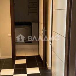 Продажа 2-комн квартиры на вторичном рынке Декабрьская Б. ул,  д. 4