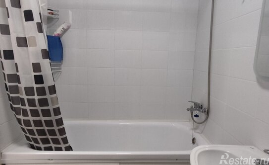 Продажа 1-комн квартиры на вторичном рынке Подольск г, Климовск мкр, Школьная ул,  д. 21