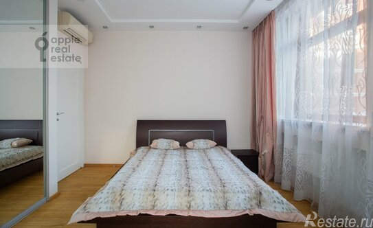 Аренда 4-комн квартиры на вторичном рынке Щемиловский 2-й пер,  д. 4