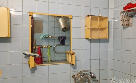 Продажа 3-комн квартиры на вторичном рынке ул Замшина,  д. 11