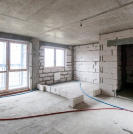 Продажа 1-комн квартиры на вторичном рынке Андерсена ул,  д. 2