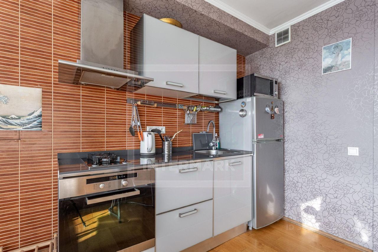 Продажа 1-комн квартиры на вторичном рынке улица Малая Дмитровка, 29С1