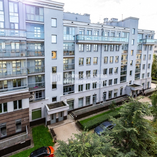 Комната Каменноостровский пр-кт, д 64