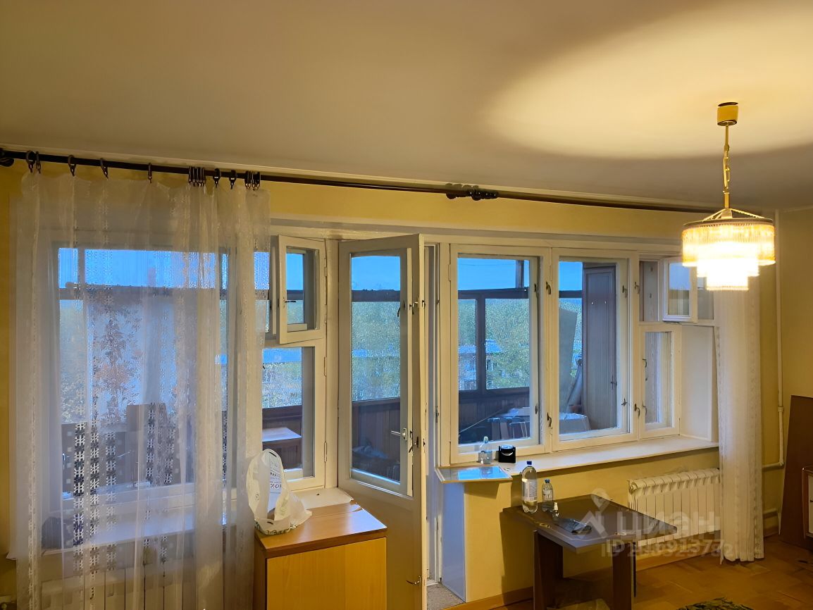 Продажа 1-комн квартиры на вторичном рынке пос. Архангельское, 14