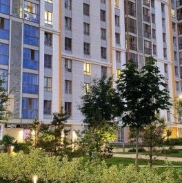 Продажа 1-комн квартиры на вторичном рынке Лазоревый проезд,  д. 5 к4