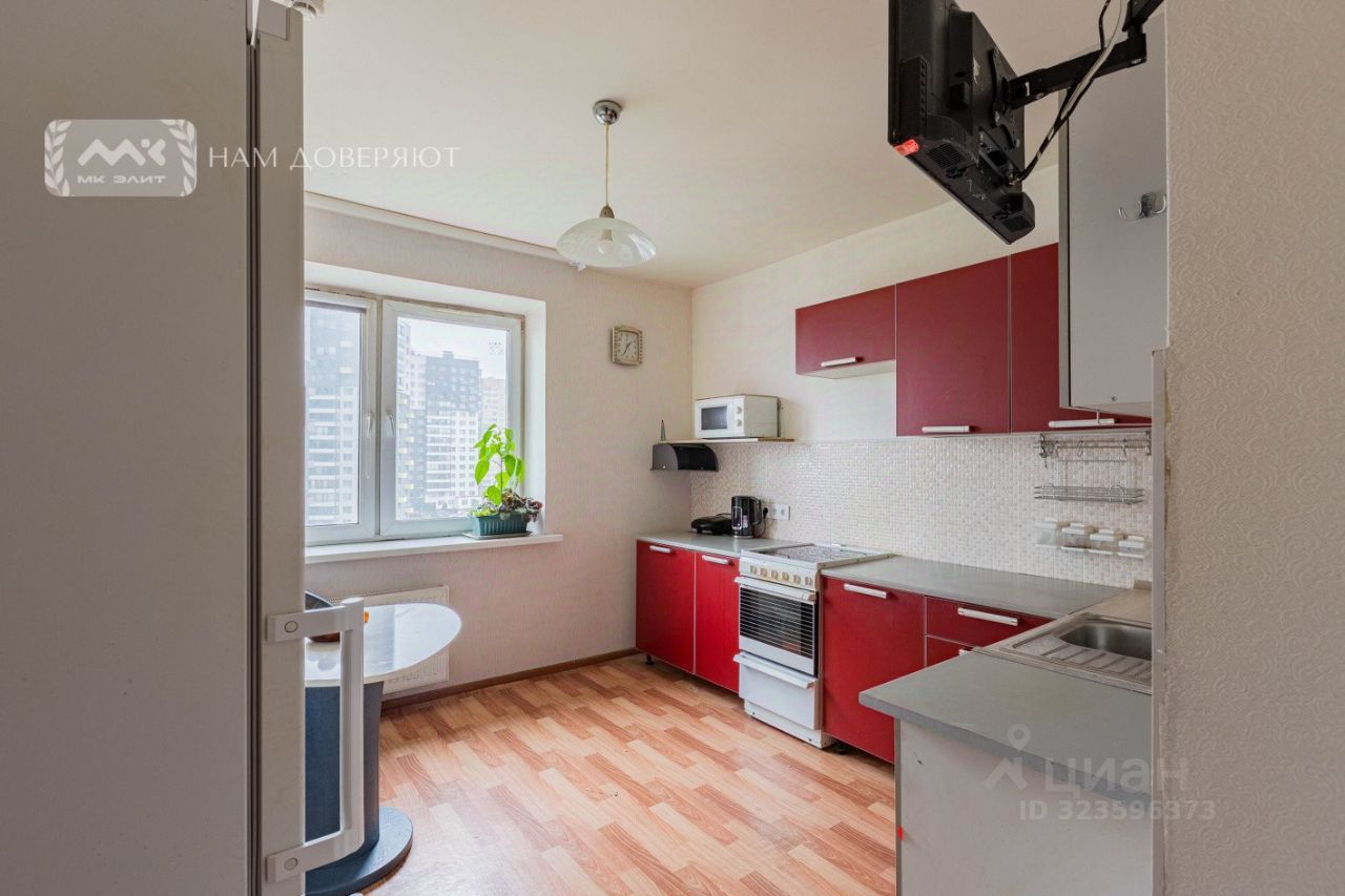 Продажа 3-комн квартиры на вторичном рынке улица Еремеева, 7к2
