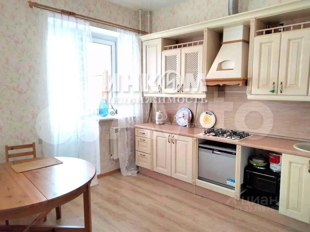 Продажа 2-комн квартиры на вторичном рынке пос. Рыбхоз, шоссе Бисеровское, 5А