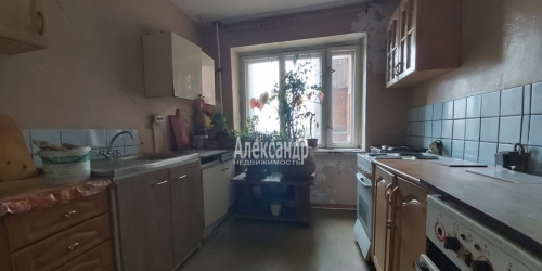 Комната Ударников просп.,  д. 22,  к. 1