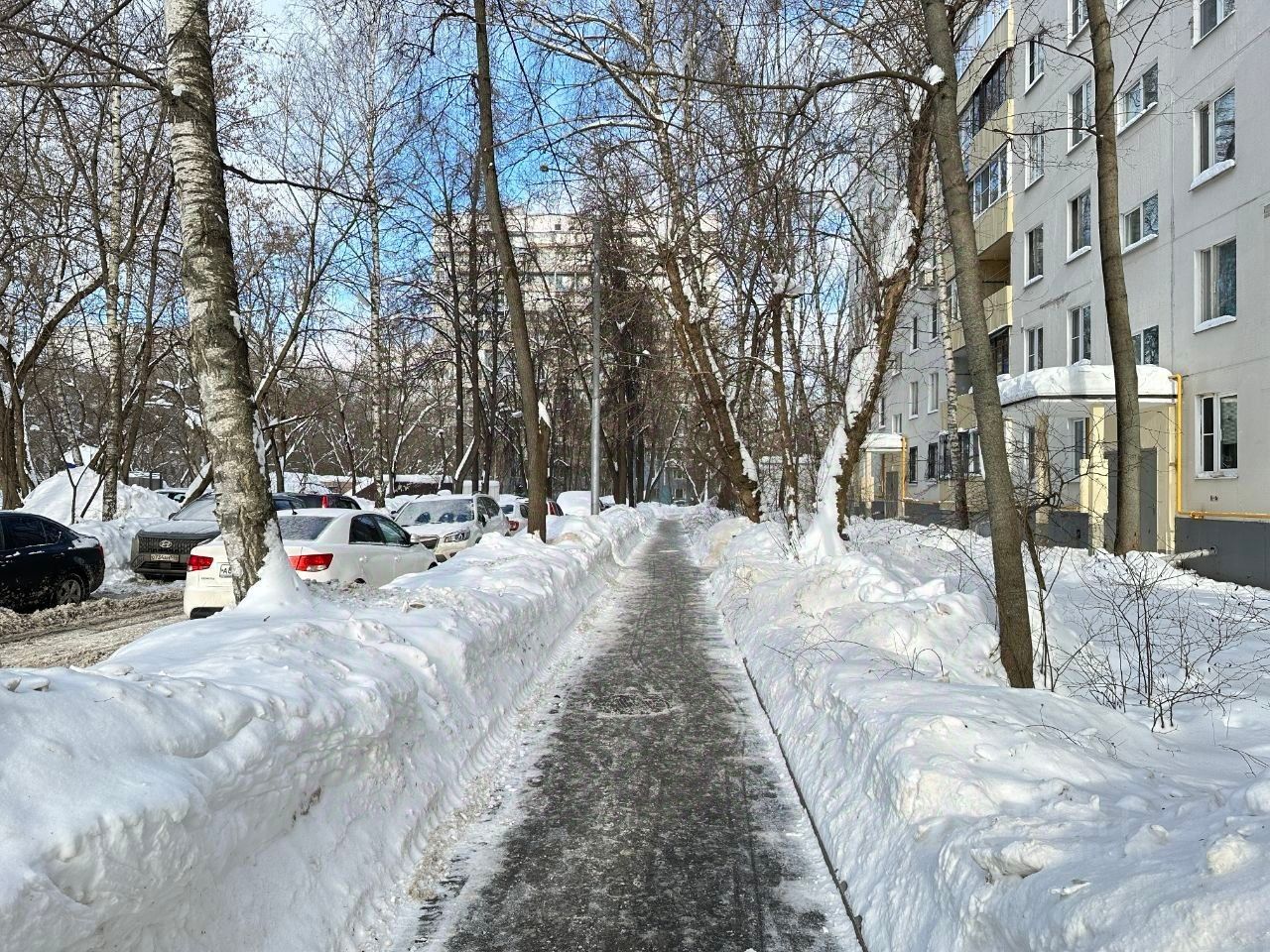 Продажа 2-комн квартиры на вторичном рынке улица Рогова, 5