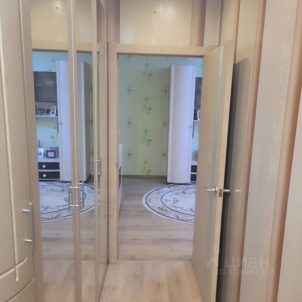 Продажа 3-комн квартиры на вторичном рынке Коммунар г., улица Гатчинская, 16А