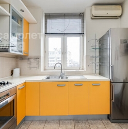 Продажа 3-комн квартиры на вторичном рынке Краснохолмская набережная,  д. 13 с1