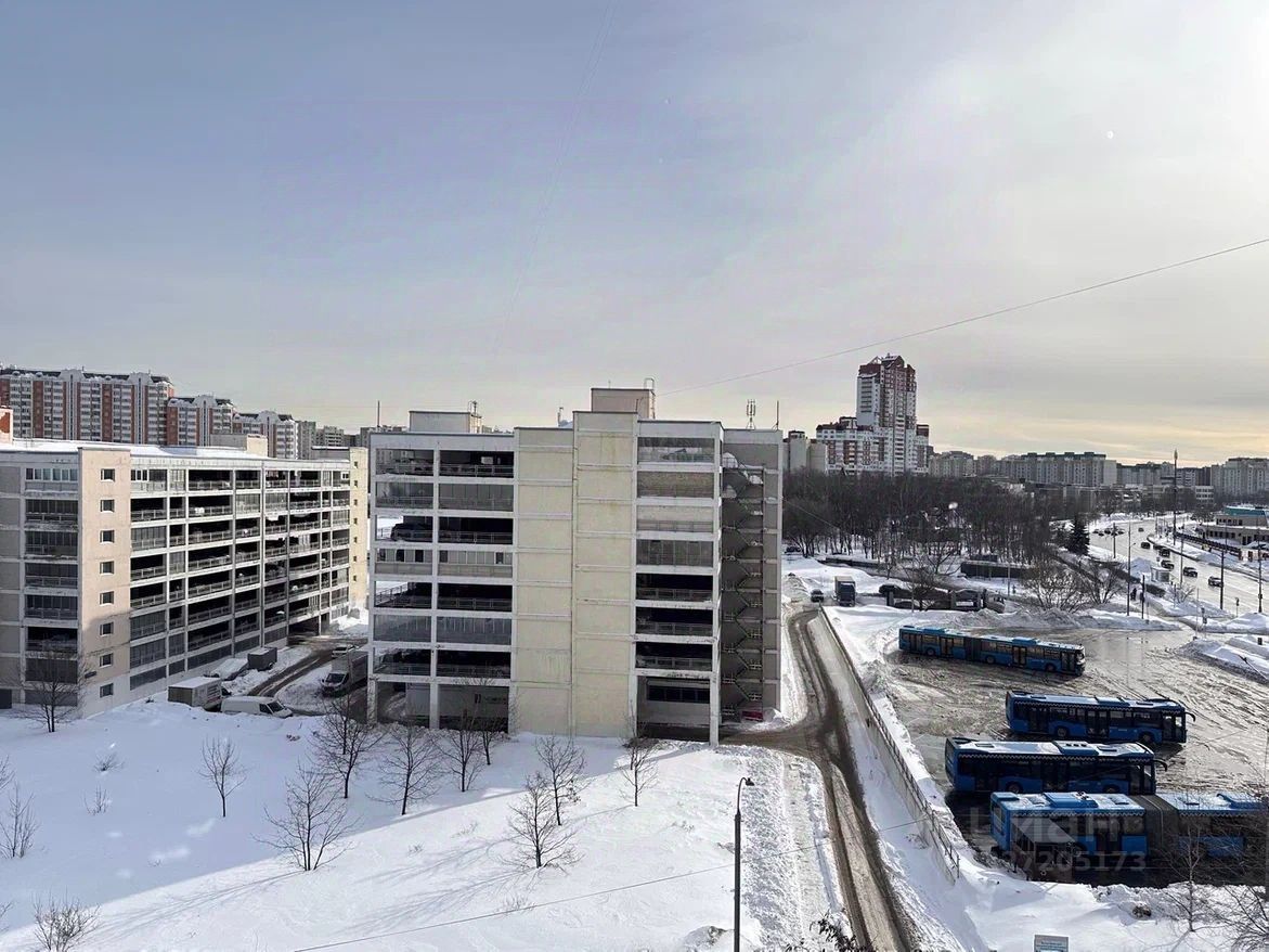 Продажа 3-комн квартиры на вторичном рынке Привольная улица, 27К2