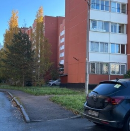 Продажа 1-комн квартиры на вторичном рынке Богатырский пр-кт,  д. 61 к1