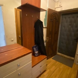 Продажа 1-комн квартиры на вторичном рынке Подольск г, Климовск мкр, Западная ул,  д. 9