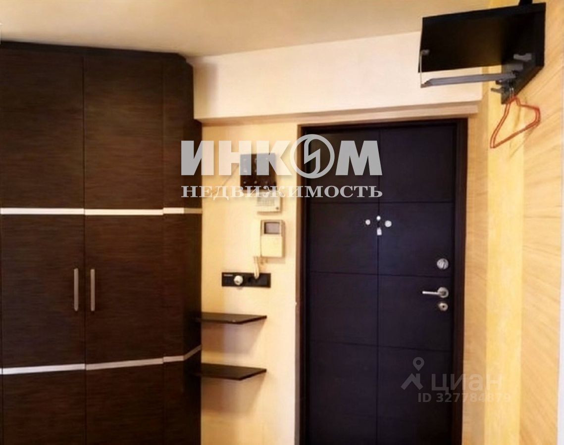 Продажа 2-комн квартиры на вторичном рынке улица Приорова, 2А