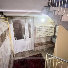 Продажа 5-комн квартиры на вторичном рынке Славы пр-кт,  д. 51