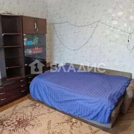 Продажа 3-комн квартиры на вторичном рынке улица Ватутина,  д. 13 к1