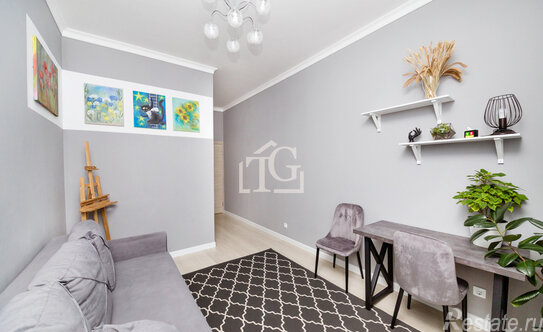 Продажа 2-комн квартиры на вторичном рынке Кудрово г, Строителей пр,  д. 5