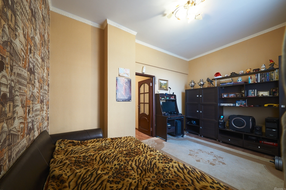 Продажа 2-комн квартиры на вторичном рынке Светлый проезд, 10, к.2