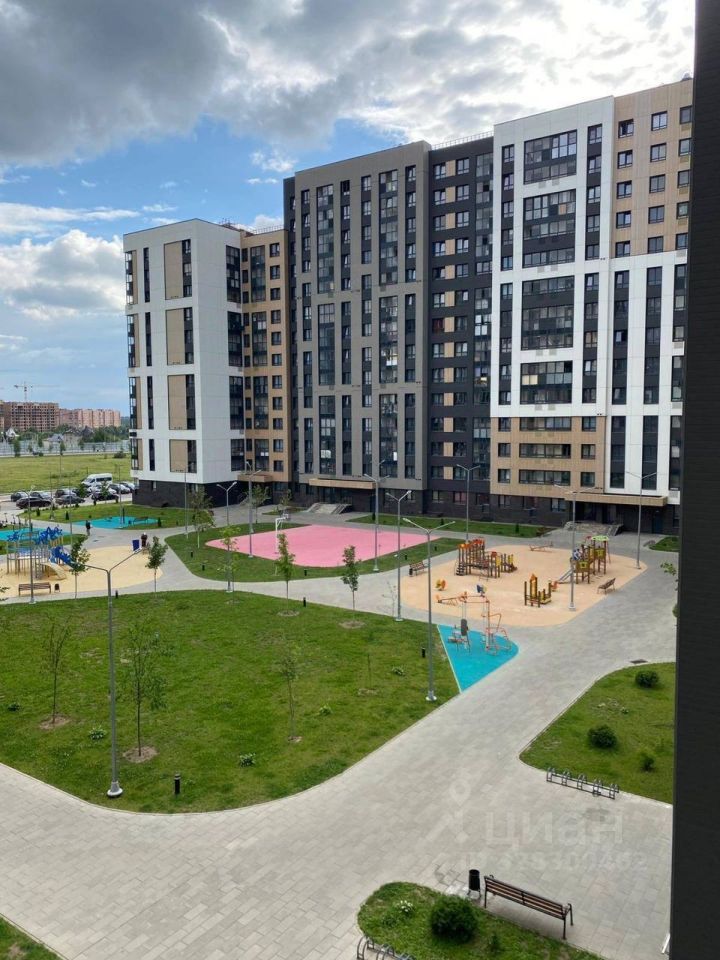 Продажа 1-комн квартиры на вторичном рынке проспект Куприна, 32к1